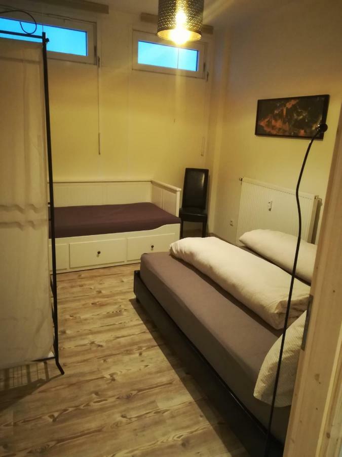 Ferienwohnung Fuer Max. 10 Personen In Leipzig Zentrum Sued ภายนอก รูปภาพ
